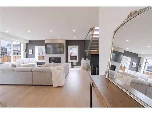 81 Homestead Way, Thorold, ON - Indoor Photo Showing Living Room With Fireplace