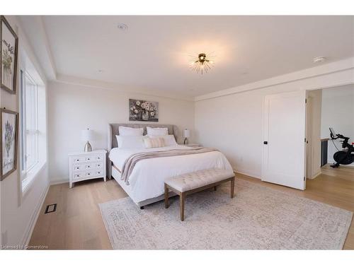 81 Homestead Way, Thorold, ON - Indoor Photo Showing Bedroom