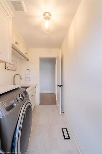 81 Homestead Way, Thorold, ON - Indoor Photo Showing Laundry Room