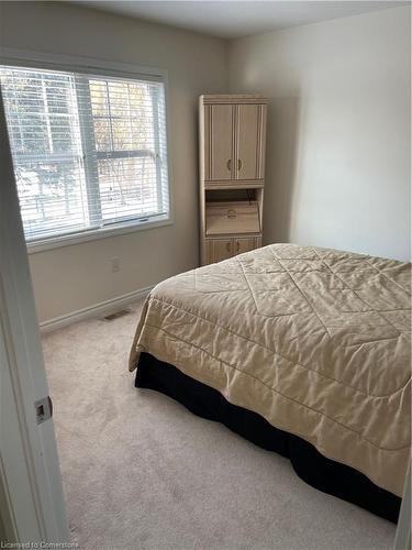 310 Spring Creek Drive, Waterdown, ON - Indoor Photo Showing Bedroom