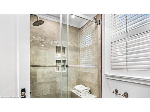 1036 Cedarwood Place, Burlington, ON - Indoor Photo Showing Bathroom