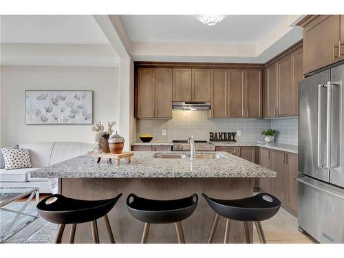 317 Raymond Road, Ancaster, ON - Indoor Photo Showing Kitchen With Upgraded Kitchen