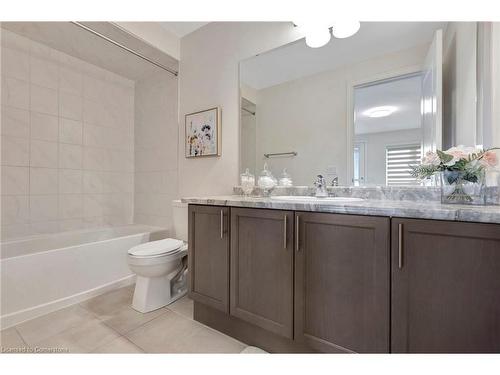 317 Raymond Road, Ancaster, ON - Indoor Photo Showing Bathroom