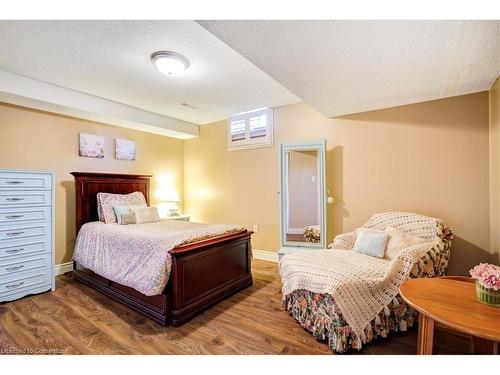 27-515 North Service Road, Stoney Creek, ON - Indoor Photo Showing Bedroom