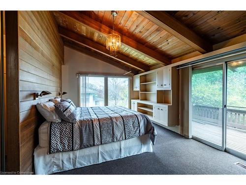 60 Atkinson Boulevard, Dundas, ON - Indoor Photo Showing Bedroom