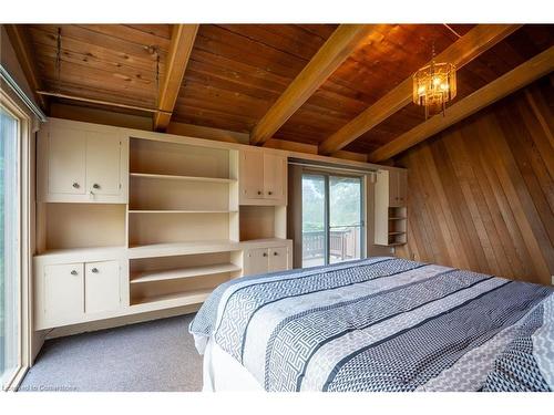 60 Atkinson Boulevard, Dundas, ON - Indoor Photo Showing Bedroom