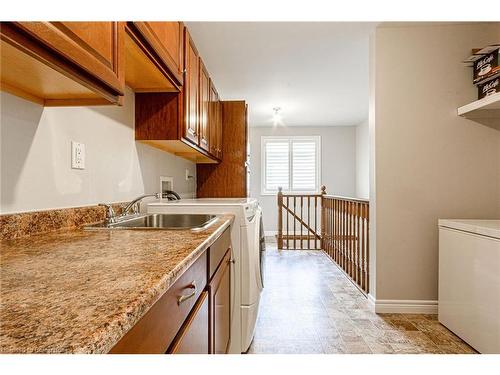 4 Forest Wood Drive, Port Dover, ON - Indoor Photo Showing Kitchen