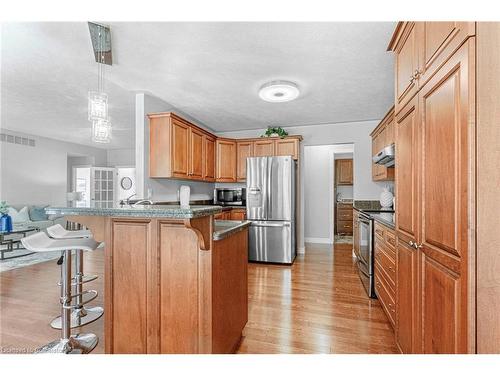 4 Forest Wood Drive, Port Dover, ON - Indoor Photo Showing Kitchen