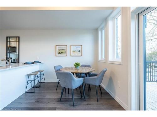 210-2620 Binbrook Road E, Binbrook, ON - Indoor Photo Showing Dining Room