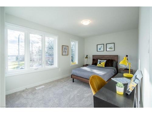 210-2620 Binbrook Road E, Binbrook, ON - Indoor Photo Showing Bedroom