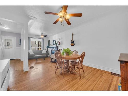 10 Roxborough Avenue, Hamilton, ON - Indoor Photo Showing Dining Room