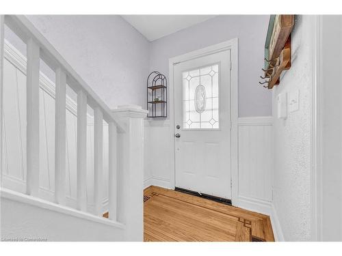 10 Roxborough Avenue, Hamilton, ON - Indoor Photo Showing Other Room