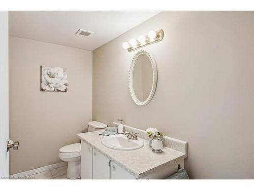 206-700 Dynes Road, Burlington, ON - Indoor Photo Showing Bathroom