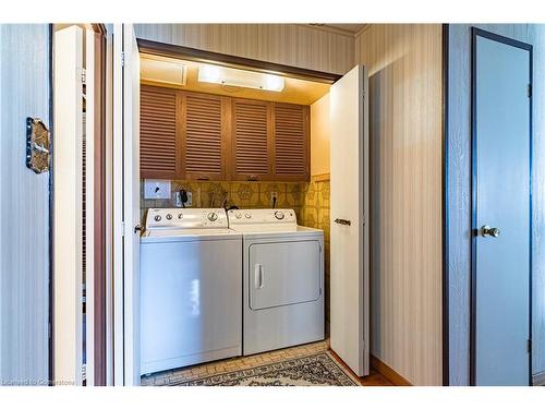 1808-301 Frances Avenue, Stoney Creek, ON - Indoor Photo Showing Laundry Room