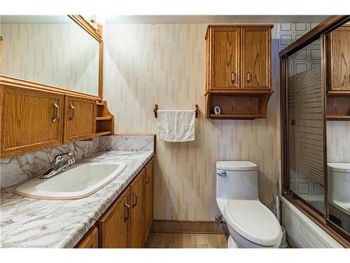 1808-301 Frances Avenue, Stoney Creek, ON - Indoor Photo Showing Bathroom