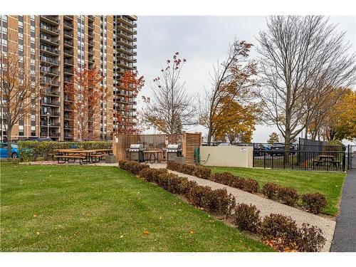 1808-301 Frances Avenue, Stoney Creek, ON - Outdoor