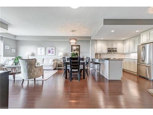 1202-551 Maple Avenue, Burlington, ON - Indoor Photo Showing Kitchen With Stainless Steel Kitchen With Upgraded Kitchen