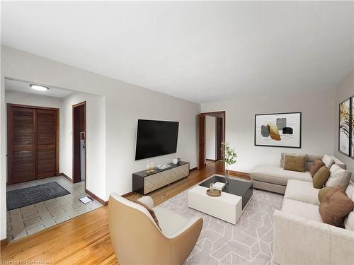 122 Glen Forest Drive, Hamilton, ON - Indoor Photo Showing Living Room