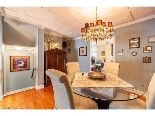 89 Larraine Avenue, Dundas, ON - Indoor Photo Showing Dining Room