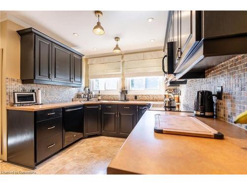 89 Larraine Avenue, Dundas, ON - Indoor Photo Showing Kitchen With Double Sink