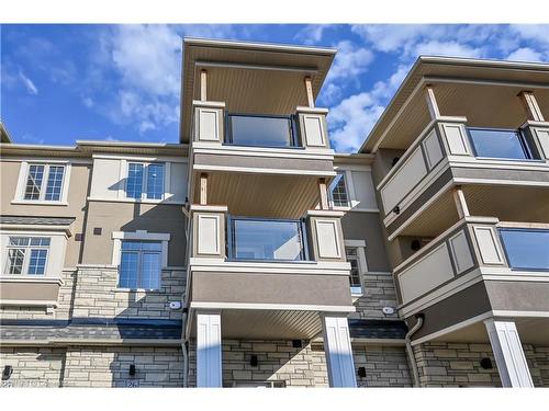 26-305 Garner Road W, Hamilton, ON - Outdoor With Balcony With Facade