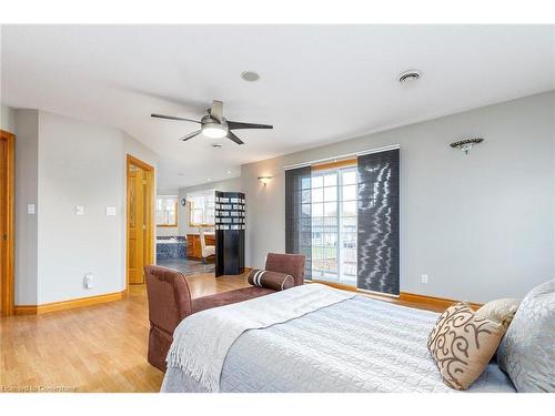 40 Bartok Crescent, Port Colborne, ON - Indoor Photo Showing Bedroom