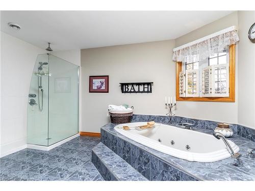 40 Bartok Crescent, Port Colborne, ON - Indoor Photo Showing Bathroom