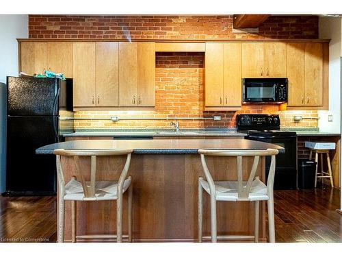 13-357 Hunter Street W, Hamilton, ON - Indoor Photo Showing Kitchen