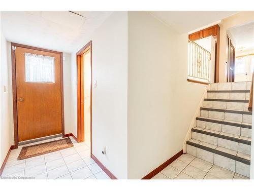 98 Summercrest Drive, Hamilton, ON - Indoor Photo Showing Bathroom