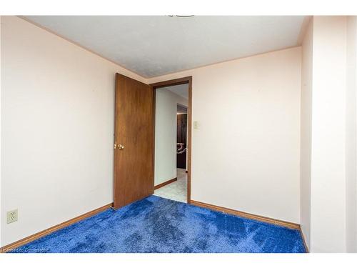 98 Summercrest Drive, Hamilton, ON - Indoor Photo Showing Living Room With Fireplace