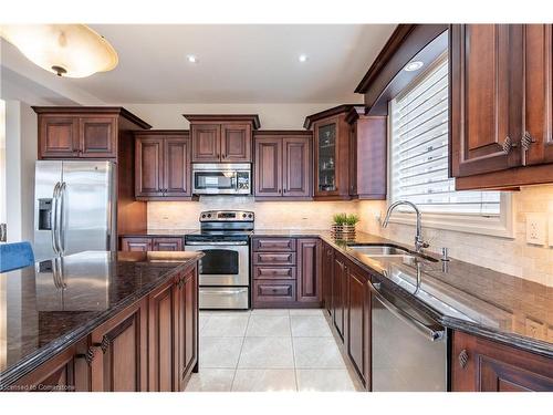 7 Meadowlark Drive, Port Colborne, ON - Indoor Photo Showing Kitchen