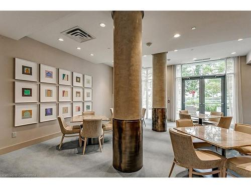 520-3500 Lakeshore Road W, Oakville, ON - Indoor Photo Showing Dining Room