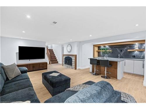 4017 Grapehill Avenue, Burlington, ON - Indoor Photo Showing Living Room With Fireplace