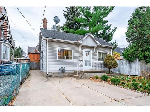 261 Jackson Street W, Hamilton, ON - Outdoor