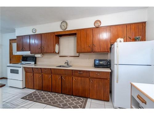 261 Jackson Street W, Hamilton, ON - Indoor Photo Showing Kitchen