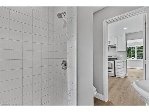 2940 3 Highway, Port Colborne, ON - Indoor Photo Showing Bathroom