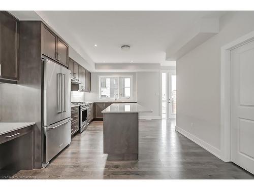 67-2273 Turnberry Road, Burlington, ON - Indoor Photo Showing Kitchen With Stainless Steel Kitchen