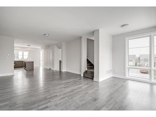 67-2273 Turnberry Road, Burlington, ON - Indoor Photo Showing Living Room