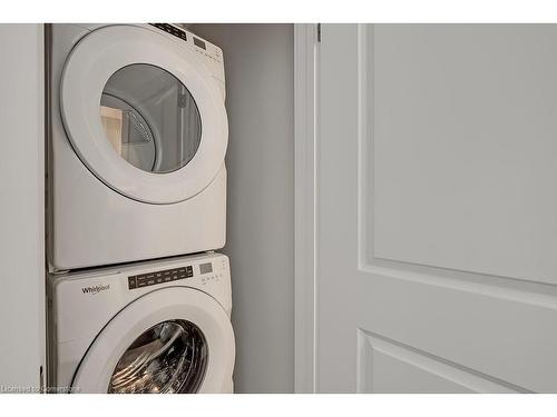 67-2273 Turnberry Road, Burlington, ON - Indoor Photo Showing Laundry Room