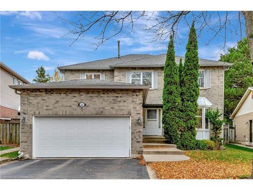 11 Willowtree Court, Dundas, ON - Outdoor