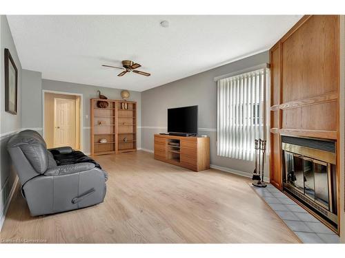 11 Willowtree Court, Dundas, ON - Indoor Photo Showing Living Room With Fireplace