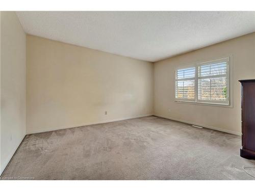 11 Willowtree Court, Dundas, ON - Indoor Photo Showing Other Room