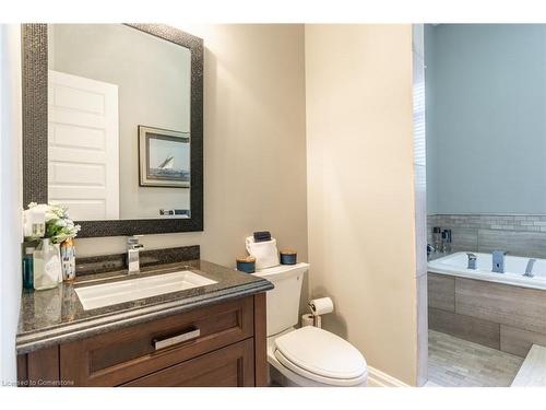 17 Mcdonald Court, Waterdown, ON - Indoor Photo Showing Bathroom