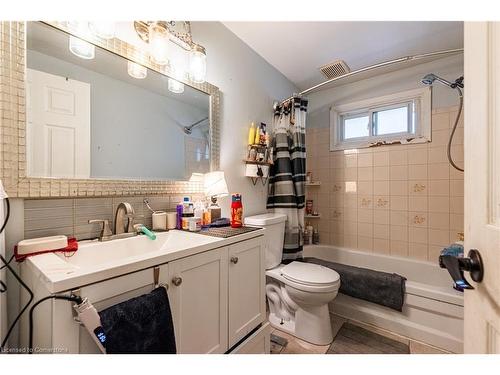 13 Keefer Road, Thorold, ON - Indoor Photo Showing Bathroom