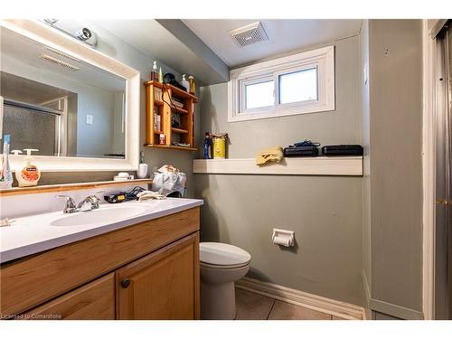 13 Keefer Road, Thorold, ON - Indoor Photo Showing Bathroom