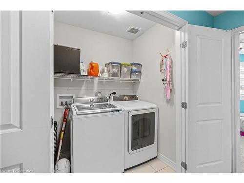 55 Sonoma Valley Crescent, Hamilton, ON - Indoor Photo Showing Laundry Room