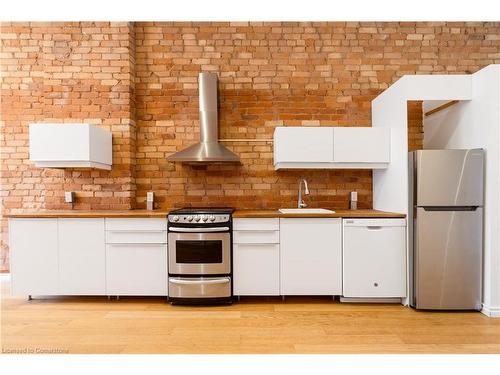 1-189 King Street E, Hamilton, ON - Indoor Photo Showing Kitchen