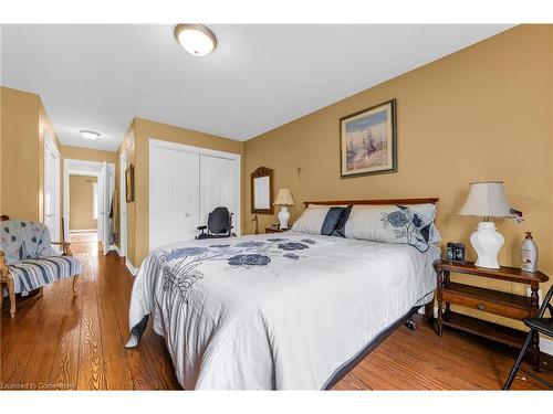 46 Jane Street, Smithville, ON - Indoor Photo Showing Bedroom