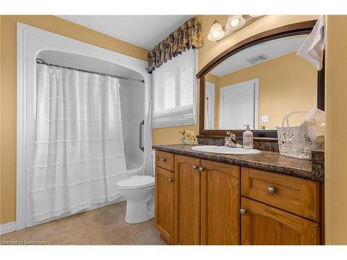 46 Jane Street, Smithville, ON - Indoor Photo Showing Bathroom