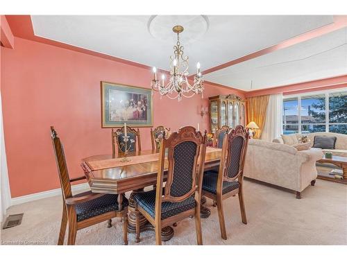 337 Mcneilly Road, Stoney Creek, ON - Indoor Photo Showing Dining Room